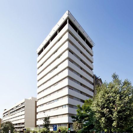 Residencia Universitaria Resa Lesseps Барселона Екстер'єр фото