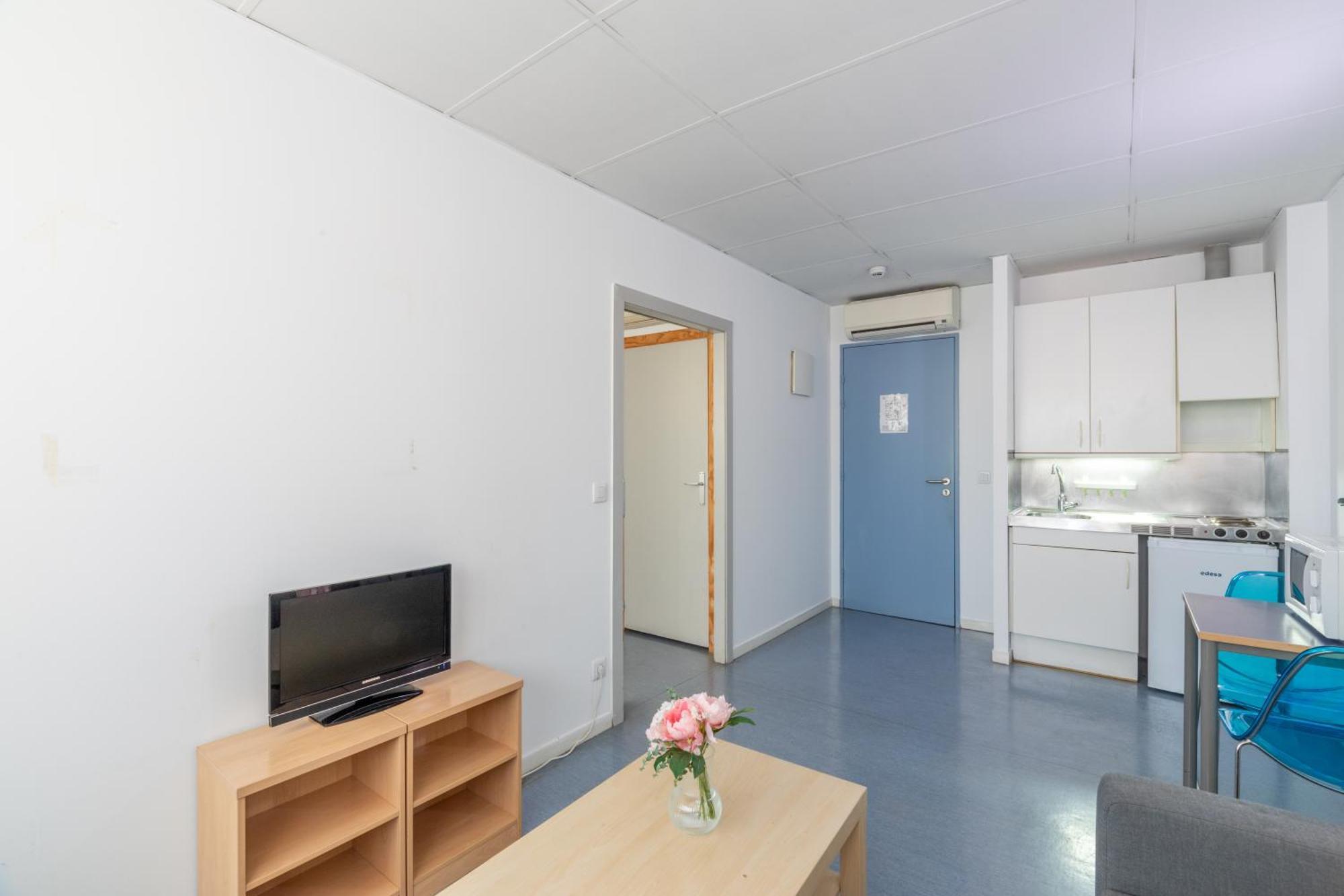 Residencia Universitaria Resa Lesseps Барселона Екстер'єр фото